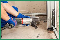 Quality Garage Door Service Bellingham, MA 508-506-1650 - installation-sid-gr-22m